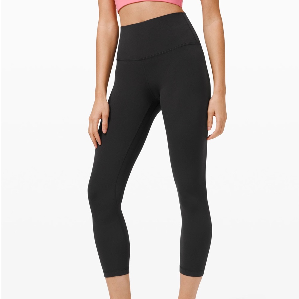 NWOT LULULEMON CAPRI LEGGINGS SIZE 0